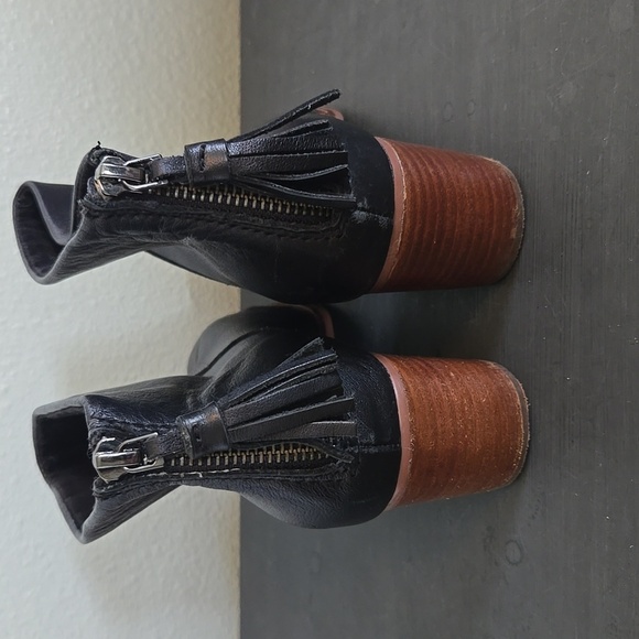 Toms Black Leather Ankle Boots Size 8 - Picture 3 of 8